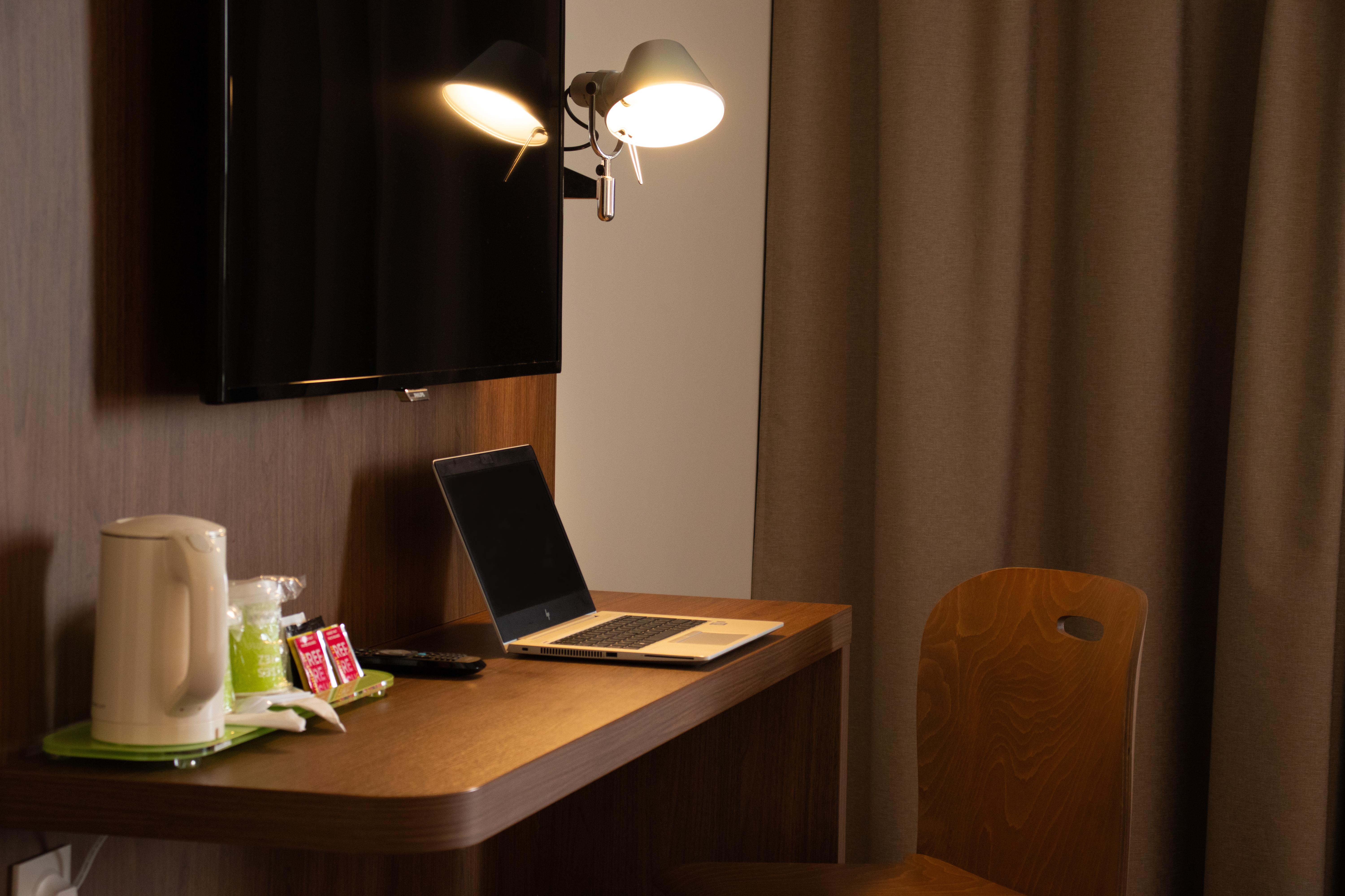 Campanile Rungis - Orly Hotel Chevilly-Larue Bagian luar foto