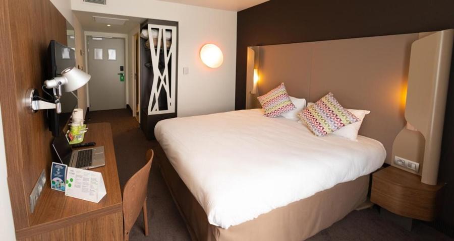 Campanile Rungis - Orly Hotel Chevilly-Larue Bagian luar foto