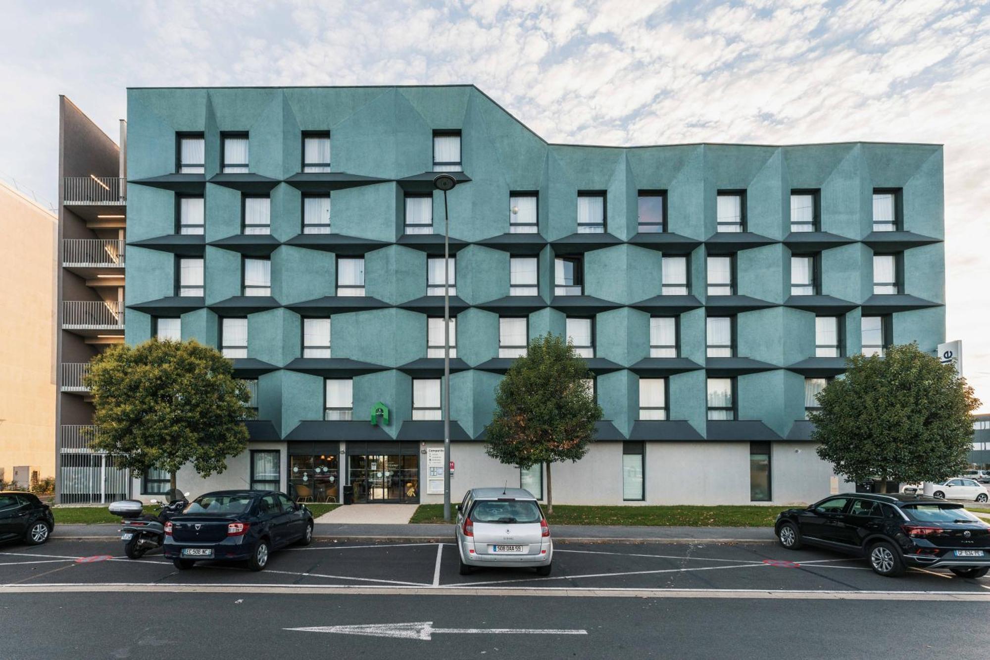 Campanile Rungis - Orly Hotel Chevilly-Larue Bagian luar foto